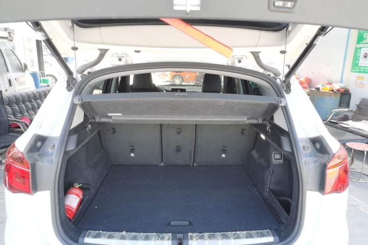 Used BMW X1 2016 sDrive18Li Fashion Model Trunk