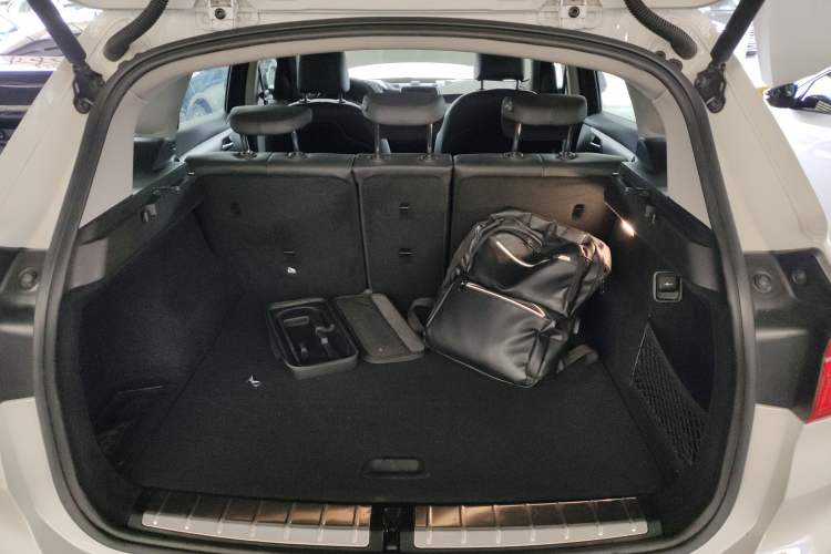 Used BMW X1 2016 sDrive18Li Fashion Model Trunk