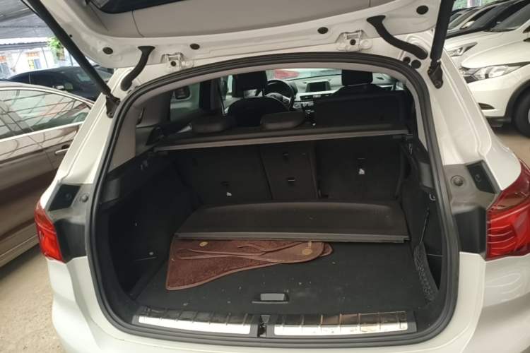 Used BMW X1 2016 sDrive18Li Fashion Model Trunk