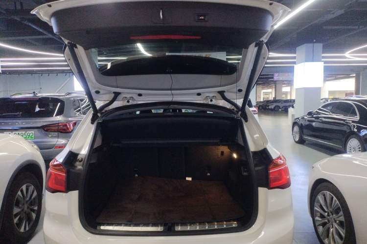 Used BMW X1 2016 sDrive18Li Premium Edition Trunk