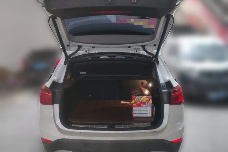 Used BMW X1 2016 sDrive20Li Luxury Model Trunk