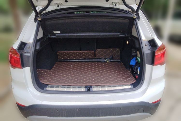 Used BMW X1 2016 sDrive18Li Premium Edition Trunk