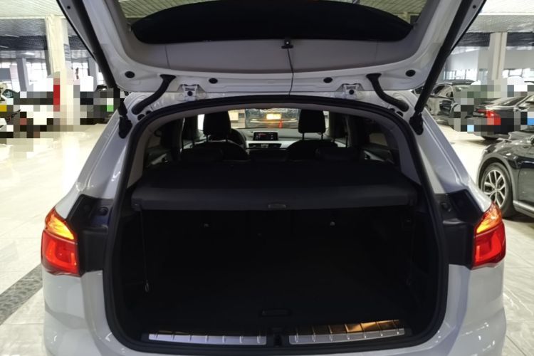 Used BMW X1 2016 sDrive18Li Fashion Model Trunk