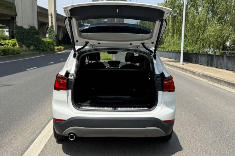 Used BMW X1 2016 sDrive18Li Fashion Model Trunk