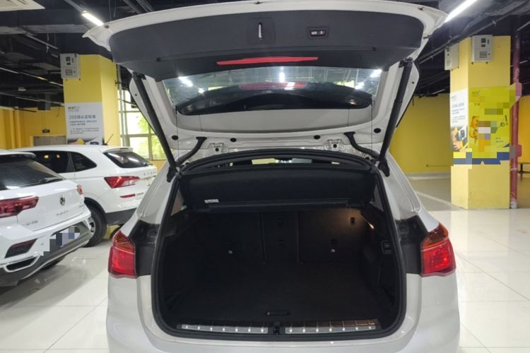 Used BMW X1 2016 xDrive20Li Luxury Model Trunk