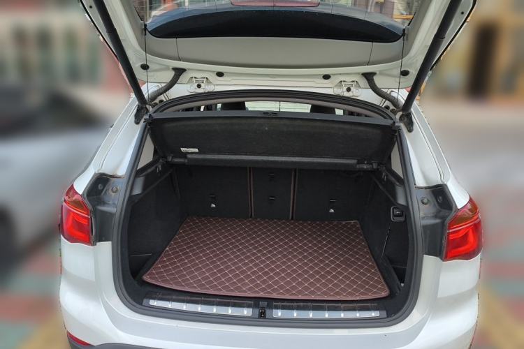 Used BMW X1 2016 sDrive20Li Luxury Model Trunk
