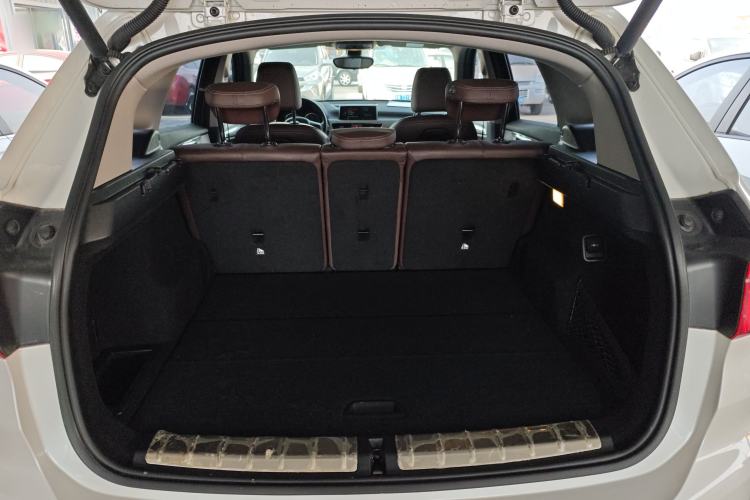 Used BMW X1 2016 xDrive20Li Luxury Model Trunk