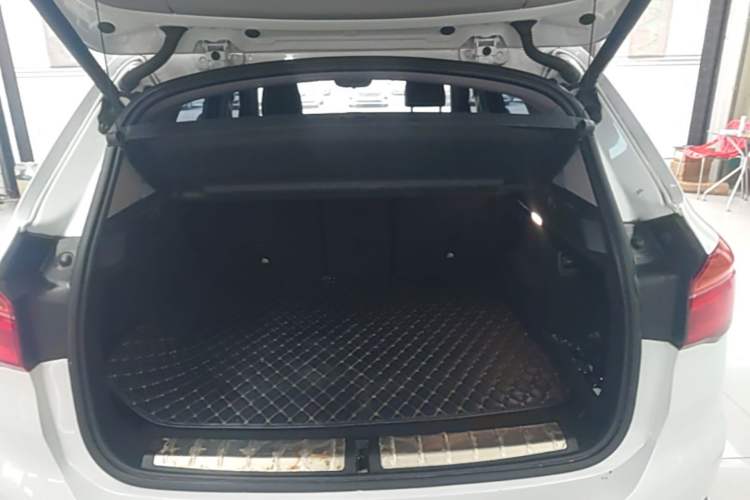 Used BMW X1 2016 sDrive20Li Luxury Model Trunk