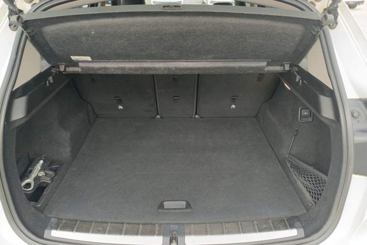 Used BMW X1 2016 sDrive18Li Fashion Model Trunk
