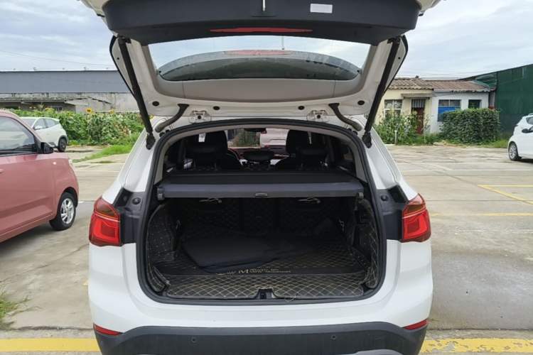 Used BMW X1 2016 sDrive18Li Fashion Model Trunk