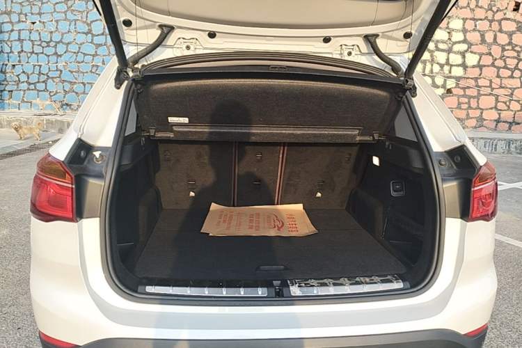 Used BMW X1 2016 sDrive20Li Luxury Model Trunk