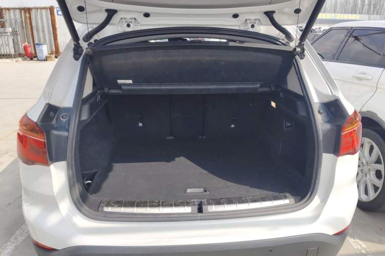 Used BMW X1 2016 sDrive18Li Fashion Model Trunk