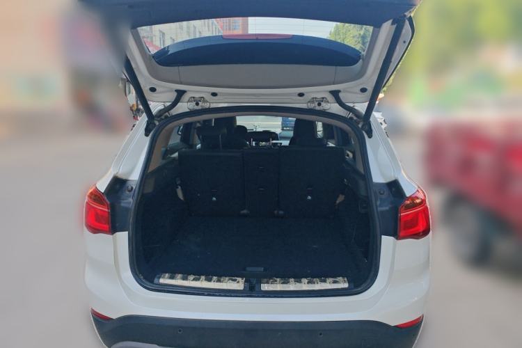 Used BMW X1 2016 sDrive18Li Premium Edition Trunk