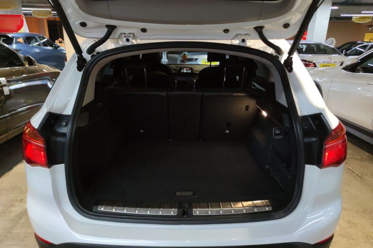 Used BMW X1 2016 sDrive18Li Fashion Model Trunk