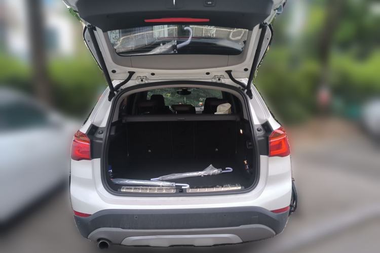 Used BMW X1 2016 sDrive18Li Luxury Model Trunk