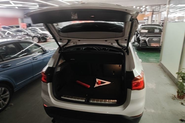 Used BMW X1 2016 sDrive18Li Premium Edition Trunk
