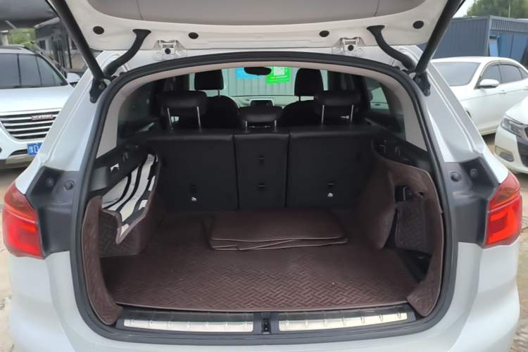 Used BMW X1 2016 sDrive18Li Premium Edition Trunk