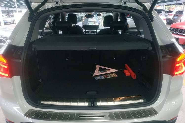 Used BMW X1 2016 sDrive18Li Premium Edition Trunk