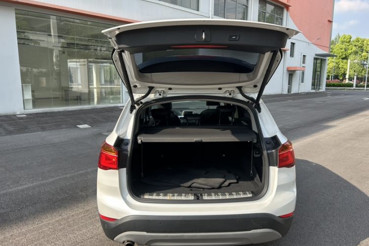 Used BMW X1 2016 sDrive18Li Premium Edition Trunk