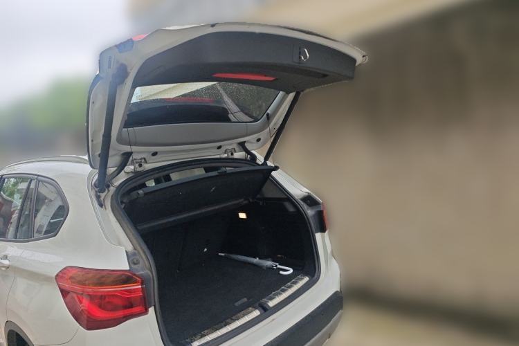 Used BMW X1 2016 sDrive18Li Fashion Model Trunk