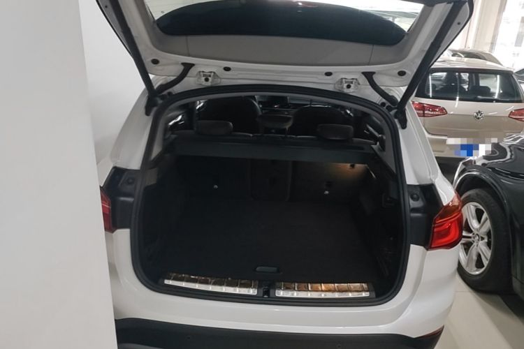 Used BMW X1 2016 sDrive20Li Luxury Model Trunk