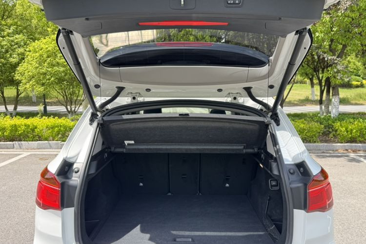 Used BMW X1 2016 sDrive20Li Luxury Model Trunk