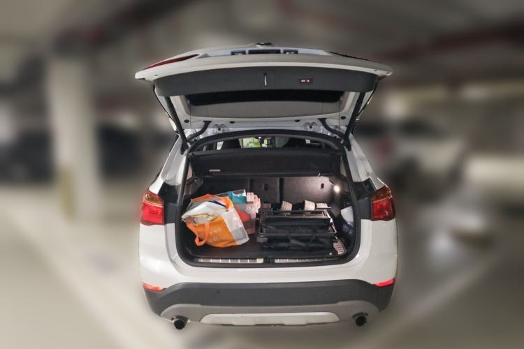 Used BMW X1 2016 xDrive20Li Luxury Model Trunk