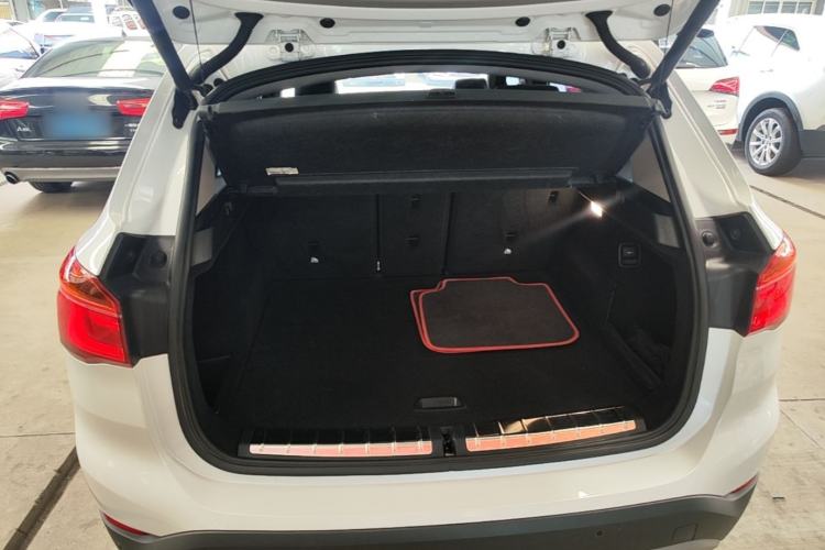 Used BMW X1 2016 sDrive18Li Luxury Model Trunk