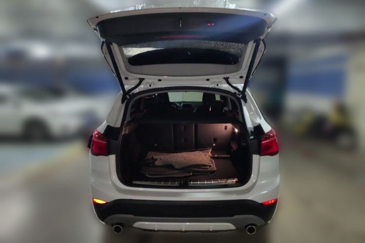 Used BMW X1 2016 sDrive20Li Luxury Model Trunk