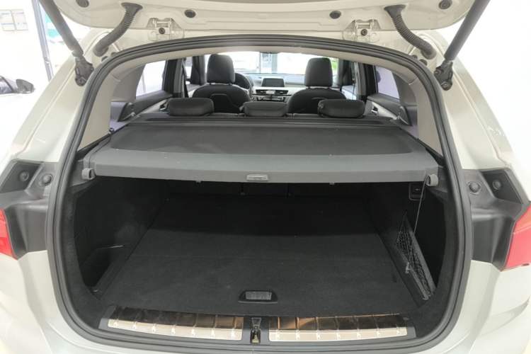 Used BMW X1 2016 sDrive18Li Fashion Model Trunk