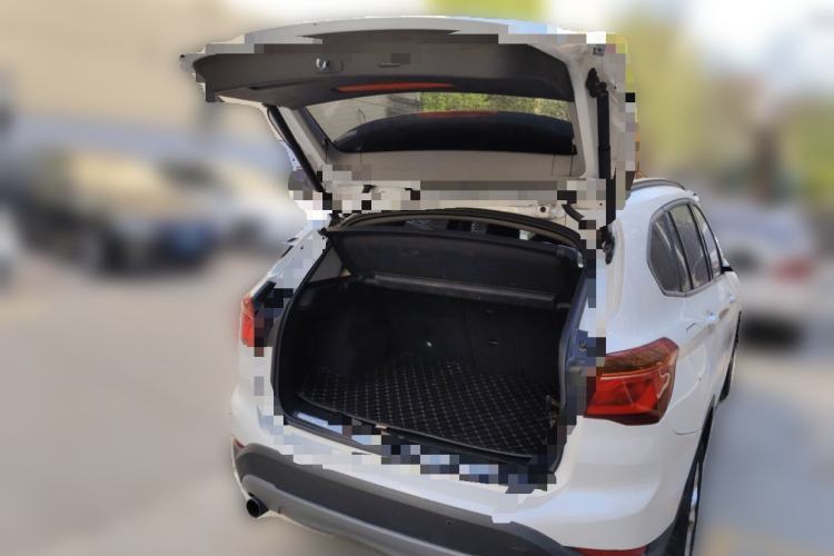 Used BMW X1 2016 sDrive18Li Premium Edition Trunk