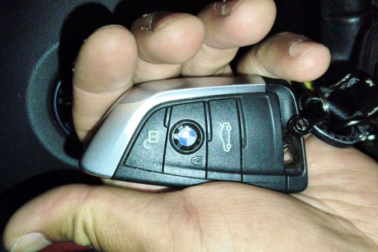 Used BMW X1 2016 sDrive18Li Premium Edition Vehicle Key