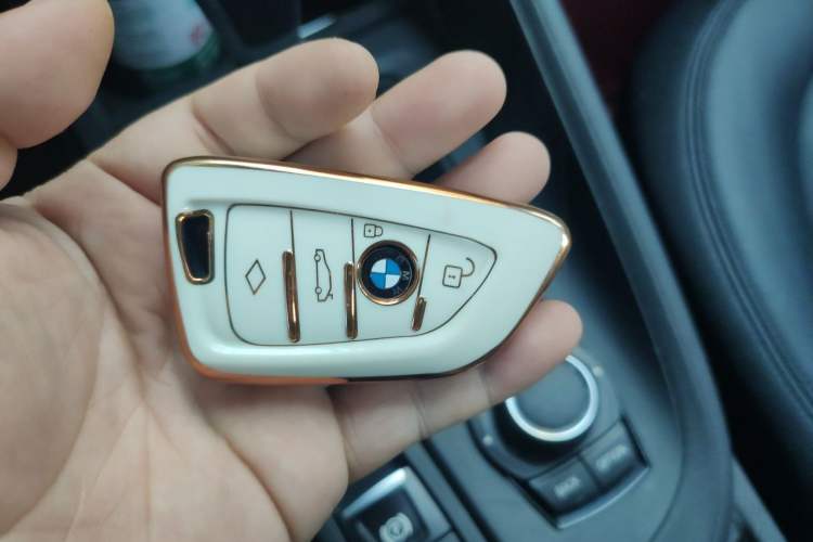 Used BMW X1 2016 sDrive18Li Premium Edition Vehicle Key