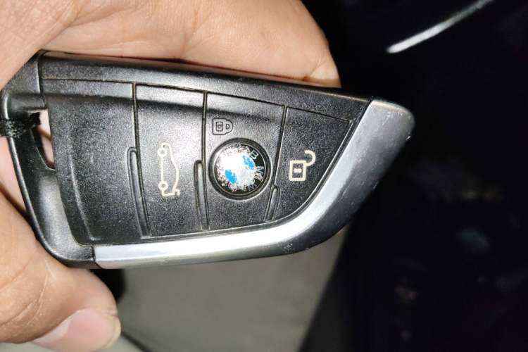 Used BMW X1 2016 sDrive18Li Premium Edition Vehicle Key