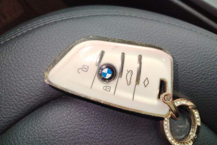 Used BMW X1 2016 sDrive18Li Premium Edition Vehicle Key