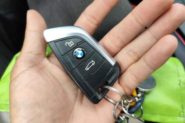 Used BMW X1 2016 sDrive18Li Premium Edition Vehicle Key
