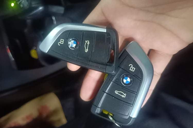 Used BMW X1 2016 sDrive18Li Premium Edition Vehicle Key