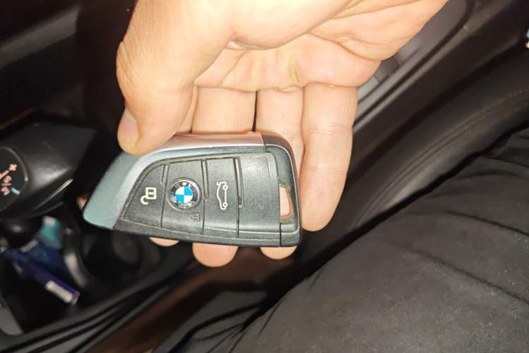 Used BMW X1 2016 sDrive18Li Premium Edition Vehicle Key