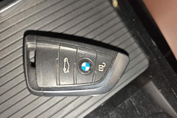 Used BMW X1 2016 xDrive20Li Luxury Model Vehicle Key
