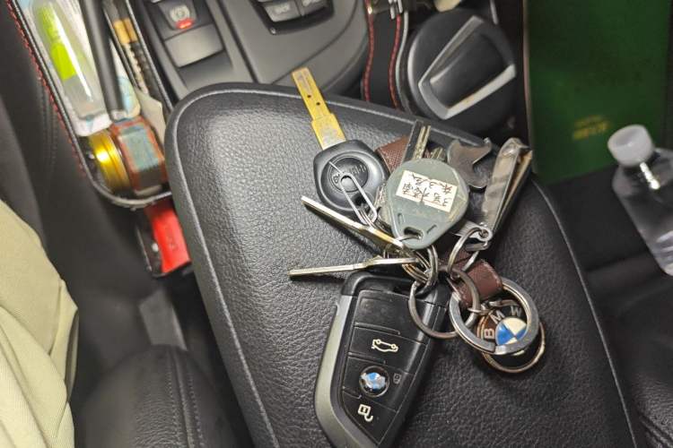 Used BMW X1 2016 sDrive18Li Premium Edition Vehicle Key