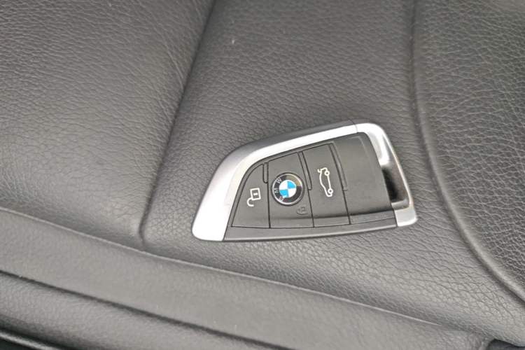 Used BMW X1 2016 xDrive20Li Luxury Model Vehicle Key