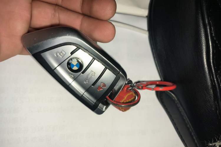 Used BMW X1 2016 sDrive18Li Premium Edition Vehicle Key