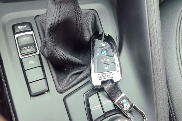 Used BMW X1 2016 sDrive18Li Premium Edition Vehicle Key