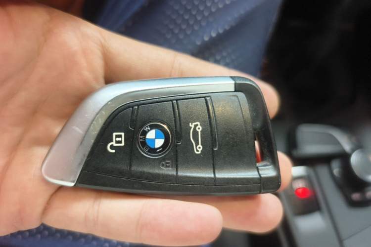 Used BMW X1 2016 sDrive18Li Premium Edition Vehicle Key