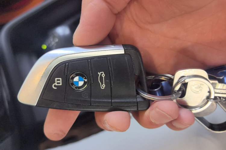 Used BMW X1 2016 sDrive18Li Premium Edition Vehicle Key