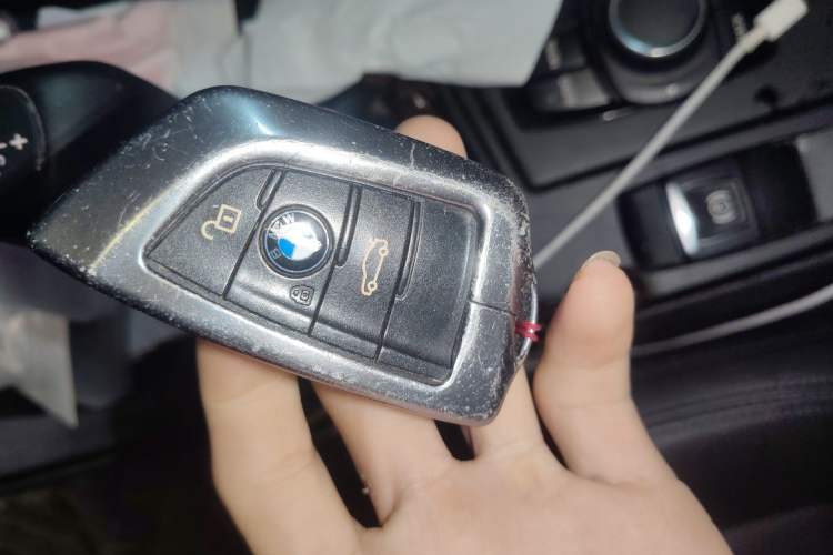 Used BMW X1 2016 sDrive18Li Premium Edition Vehicle Key
