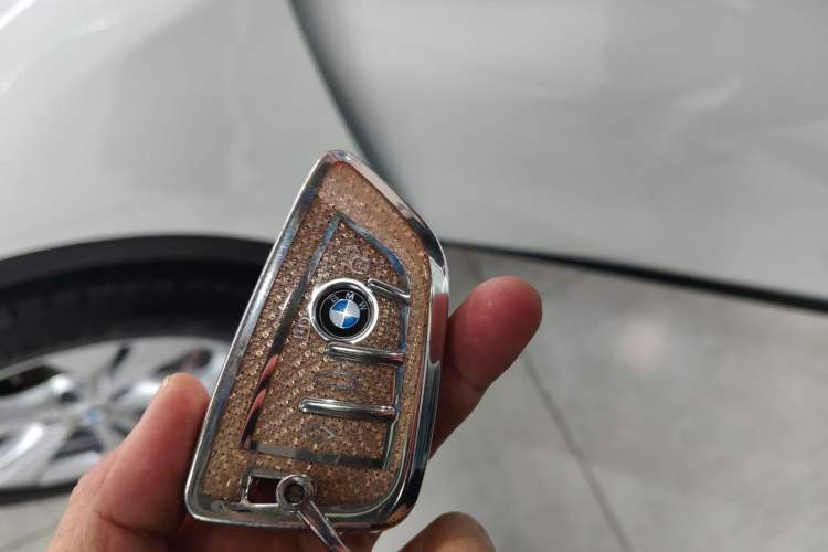 Used BMW X1 2016 sDrive18Li Premium Edition Vehicle Key