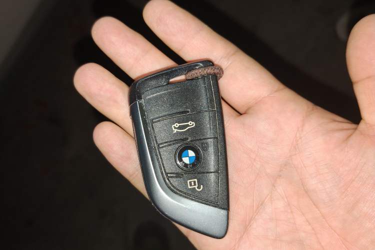 Used BMW X1 2016 sDrive18Li Premium Edition Vehicle Key