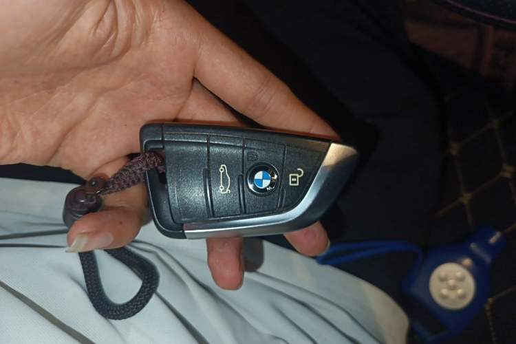 Used BMW X1 2016 sDrive18Li Premium Edition Vehicle Key