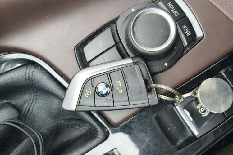 Used BMW X1 2016 sDrive18Li Luxury Model Vehicle Key